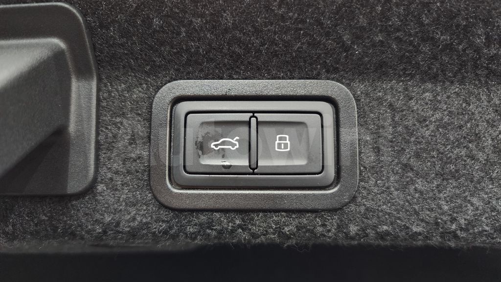 Audi A6(C8) 45 TDI Quattro Premium — снимка 18