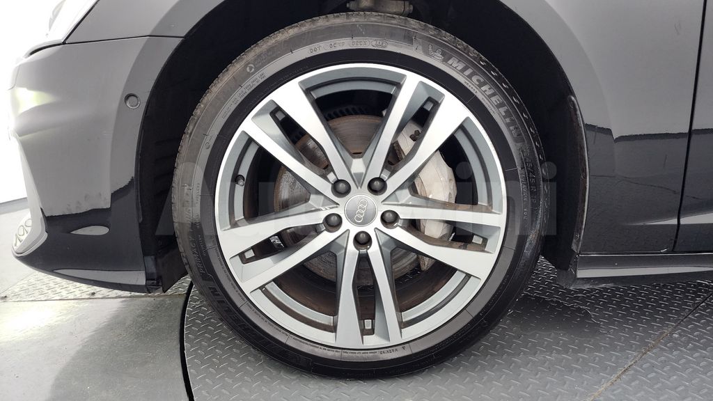 Audi A6(C8) 45 TDI Quattro Premium — снимка 5