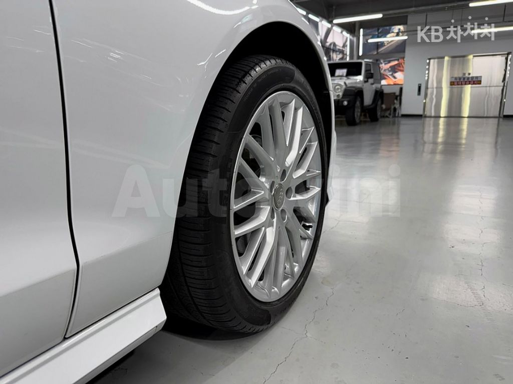 Audi A6 35 TDI Premium C7(15~) — снимка 12