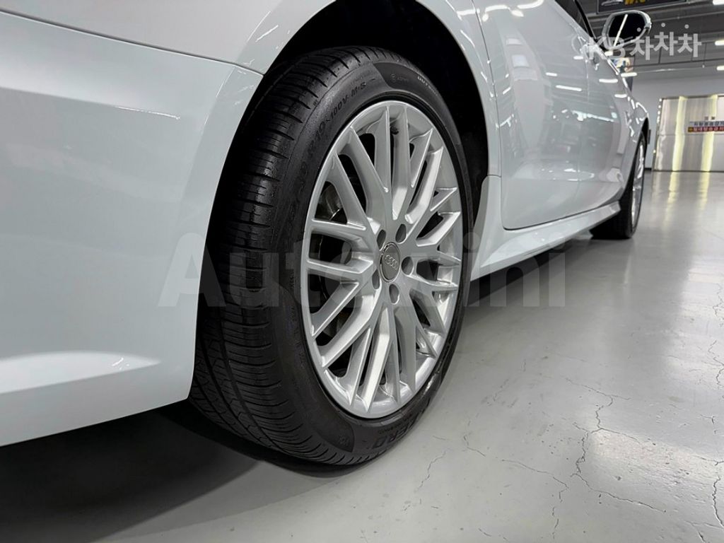 Audi A6 35 TDI Premium C7(15~) — снимка 11