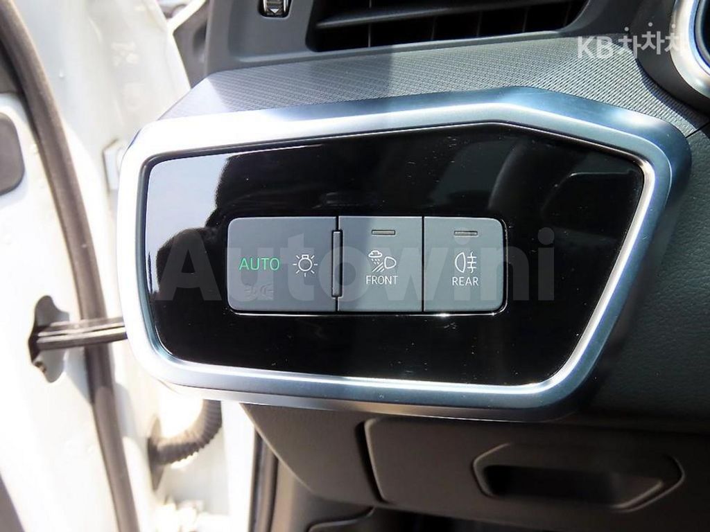 Audi A6(C8) 40 TDI Premium — снимка 12