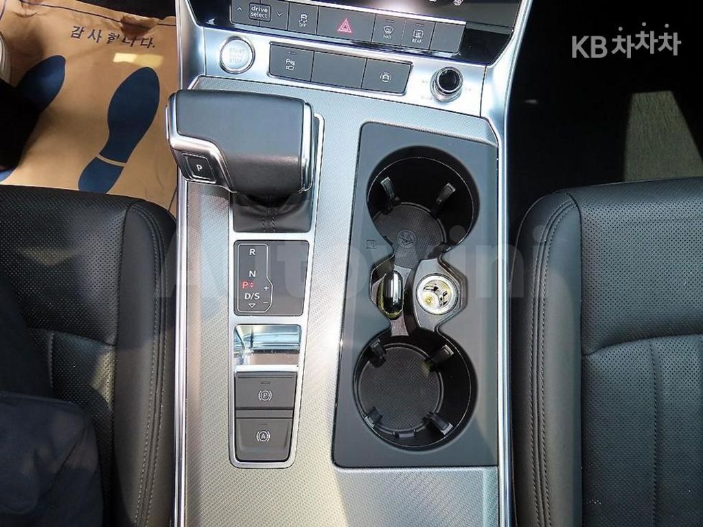 Audi A6(C8) 40 TDI Premium — снимка 10