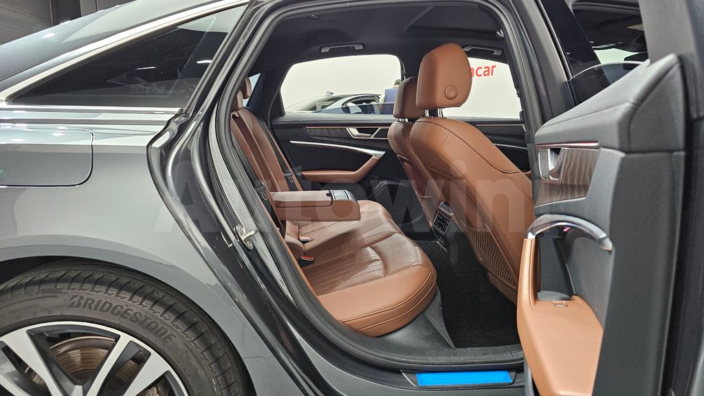 Audi A6(C8) 40 TDI Premium — снимка 12