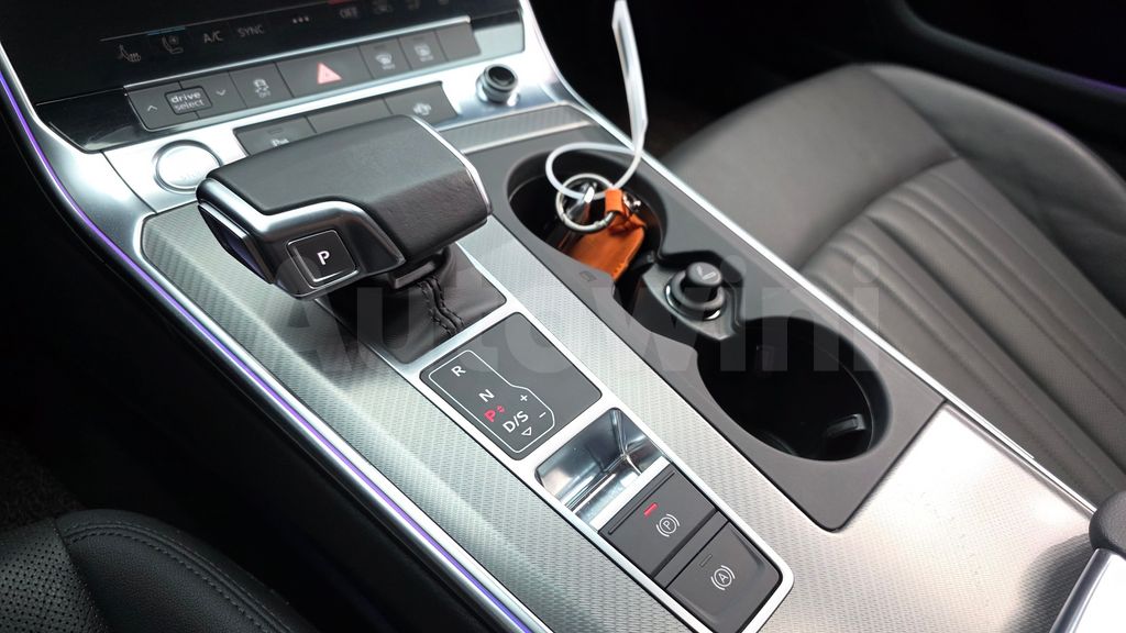 Audi A6(C8) 40 TDI — снимка 9