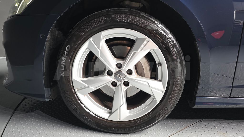 Audi A6(C8) 40 TDI — снимка 5