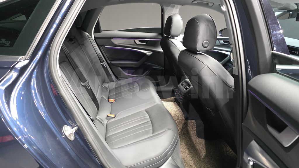 Audi A6(C8) 40 TDI — снимка 12