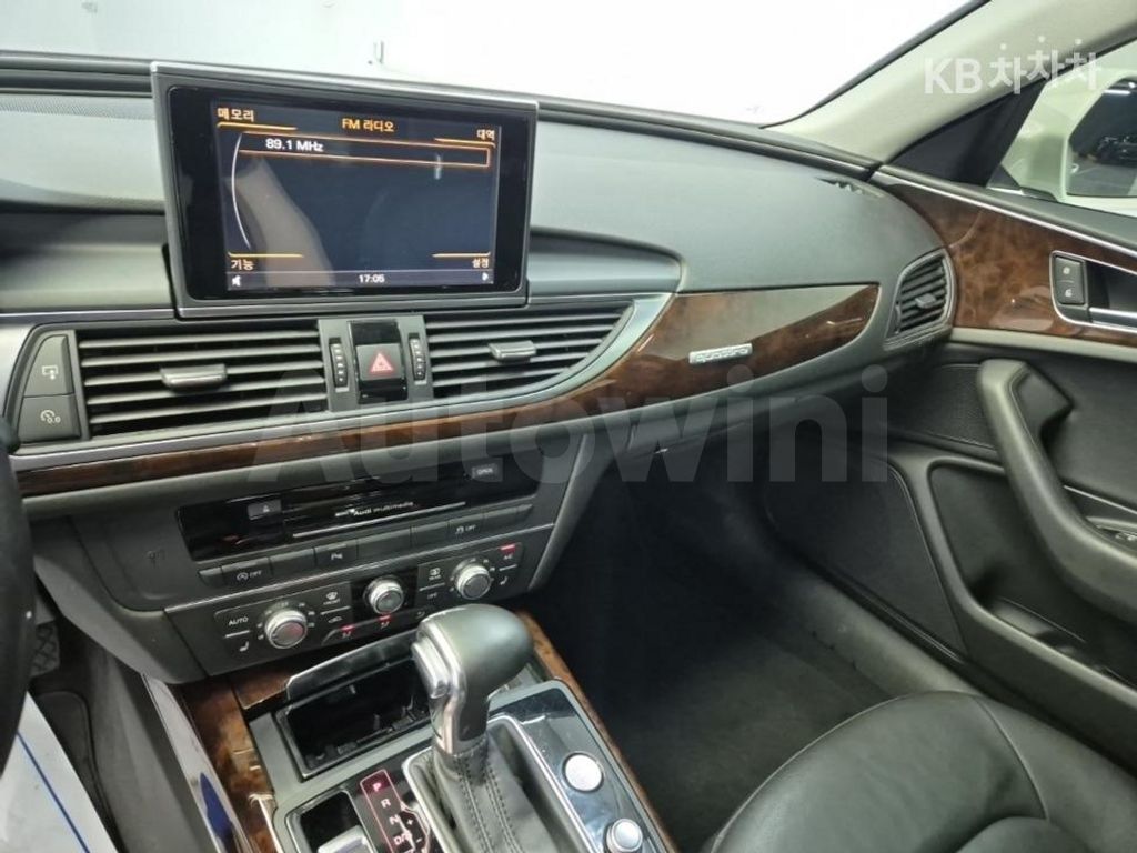 Audi A6 3.0 TDI Quattro C7 (12Y~Present) — снимка 10