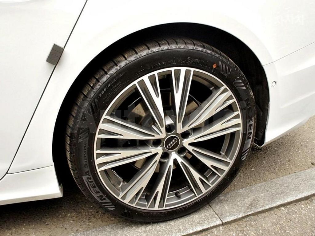 Audi A6(C8) 45 TFSI Quattro Premium — снимка 20