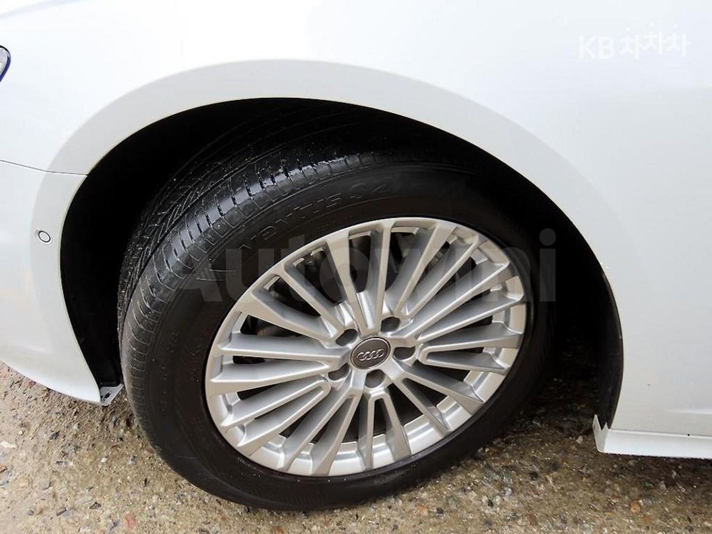 Audi A6(C8) 40 TDI Premium — снимка 20