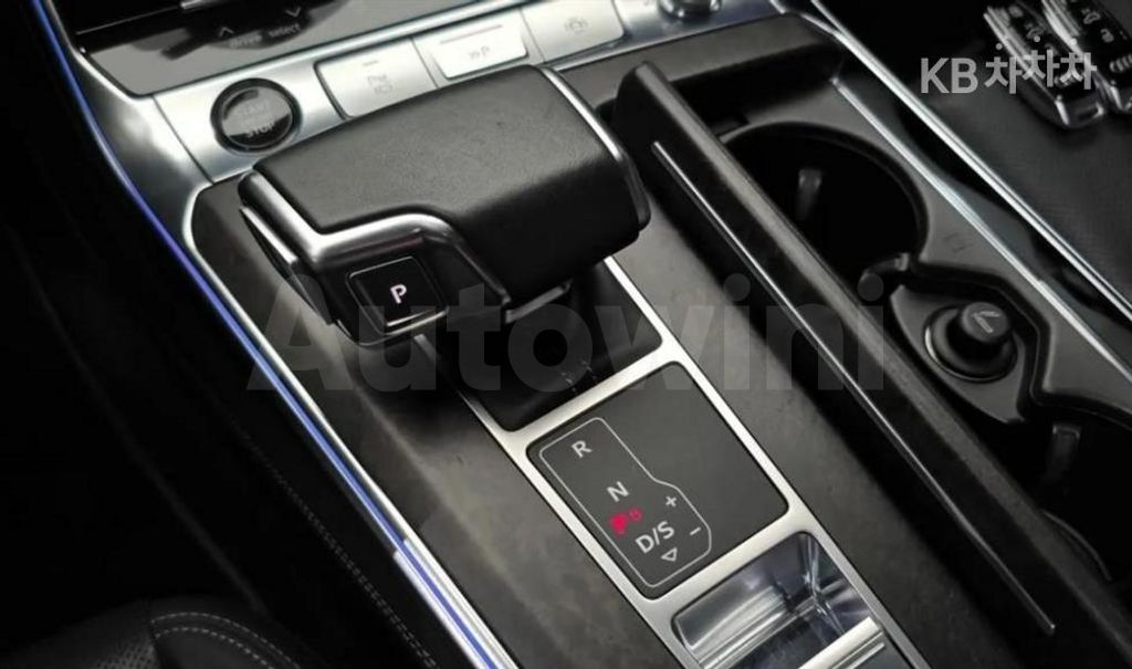 Audi A6(C8) 45 TDI Quattro Premium — снимка 11
