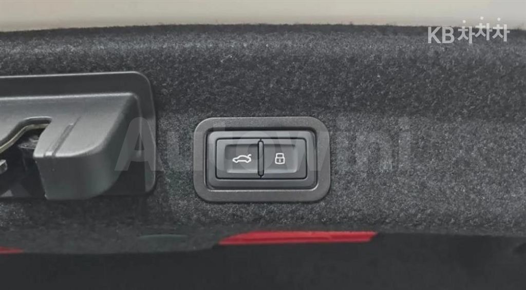 Audi A6(C8) 45 TDI Quattro Premium — снимка 18