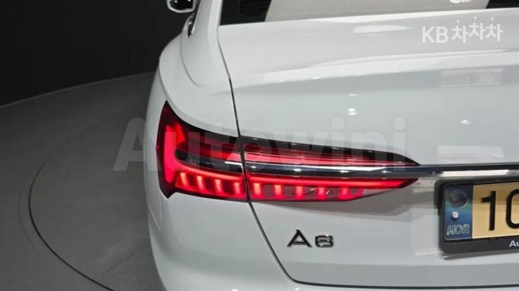 Audi A6(C8) 45 TDI Quattro Premium — снимка 4