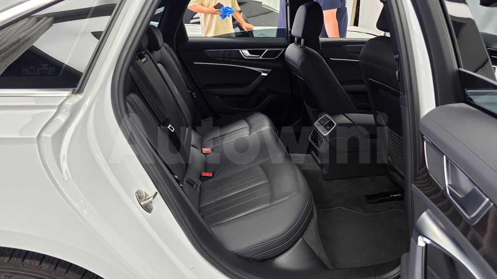 Audi A6(C8) 40 TDI Quattro Premium — снимка 12