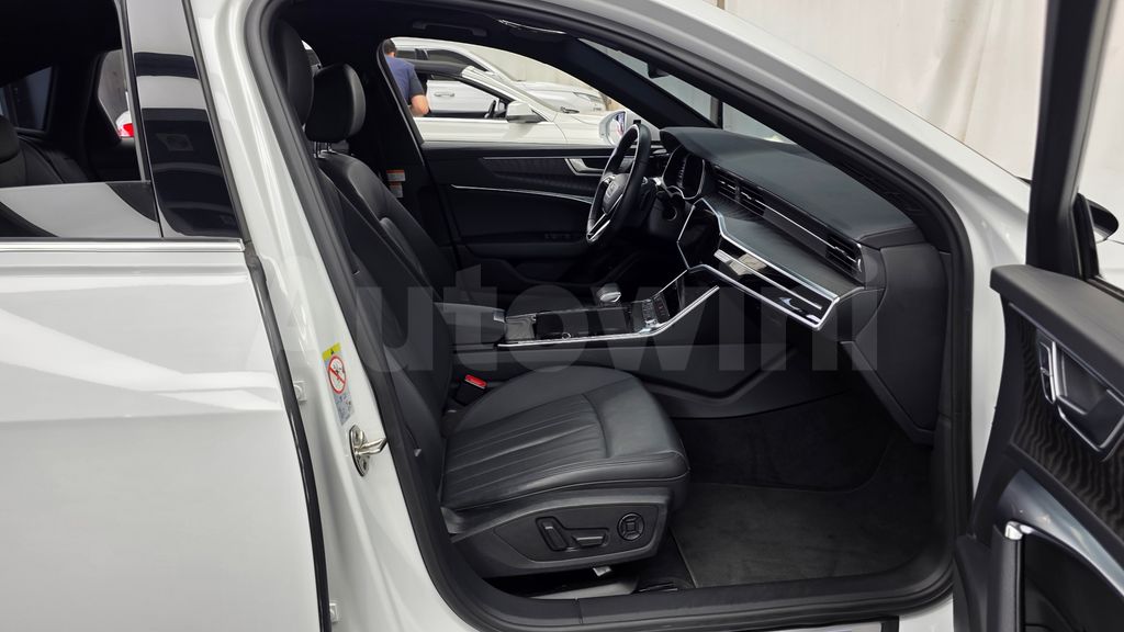 Audi A6(C8) 40 TDI Quattro Premium — снимка 11