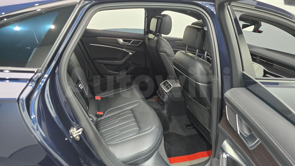 Audi A6(C8) 50 TDI Quattro Premium — снимка 11