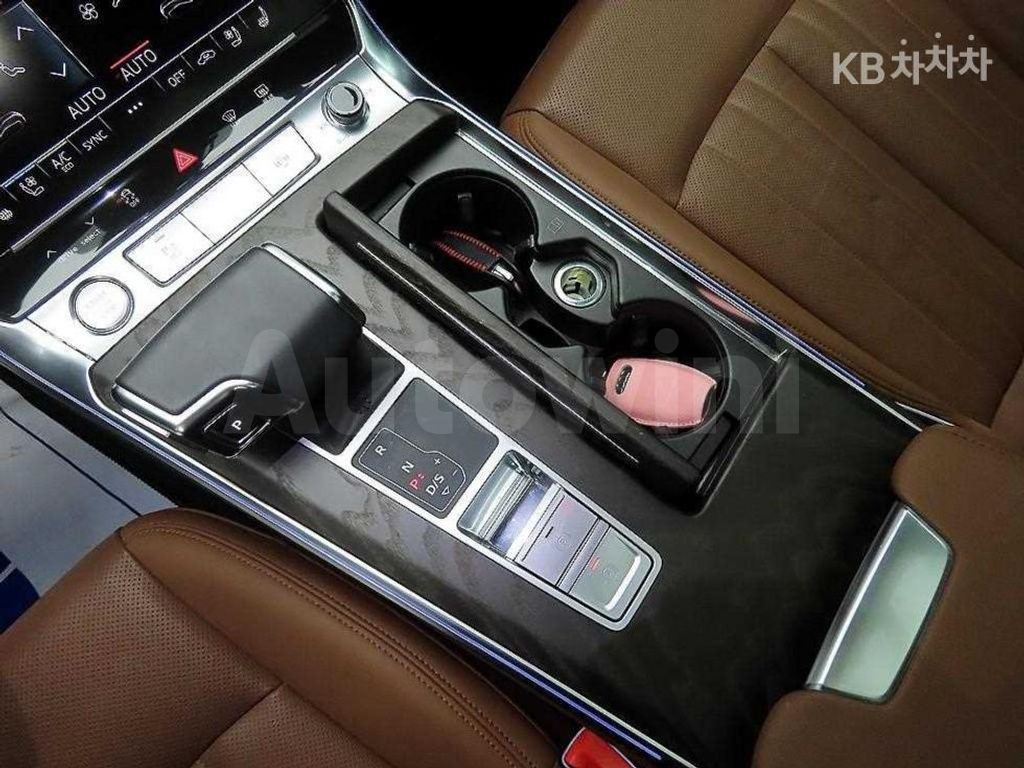 Audi A6(C8) 45 TFSI Premium — снимка 10