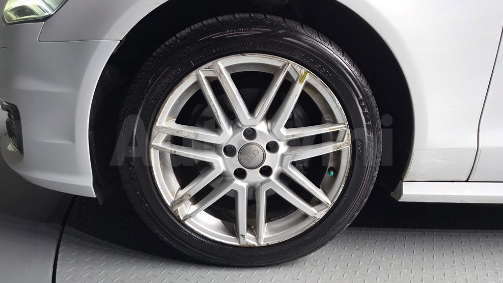Audi New A6 35 TDI Quattro C7 — снимка 5