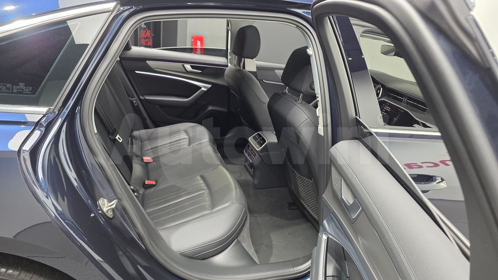 Audi A6(C8) 40 TDI — снимка 12