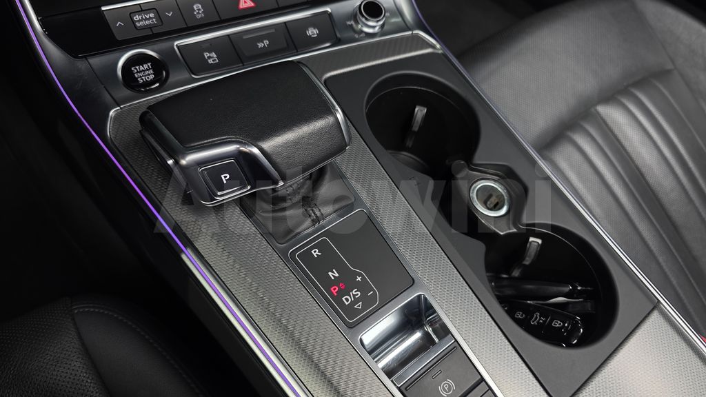 Audi A6(C8) 40 TDI — снимка 9