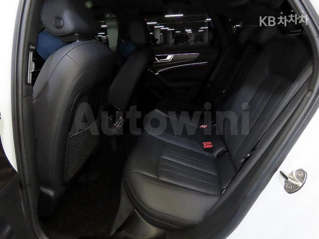 Audi A6(C8) 40 TDI Premium — снимка 6