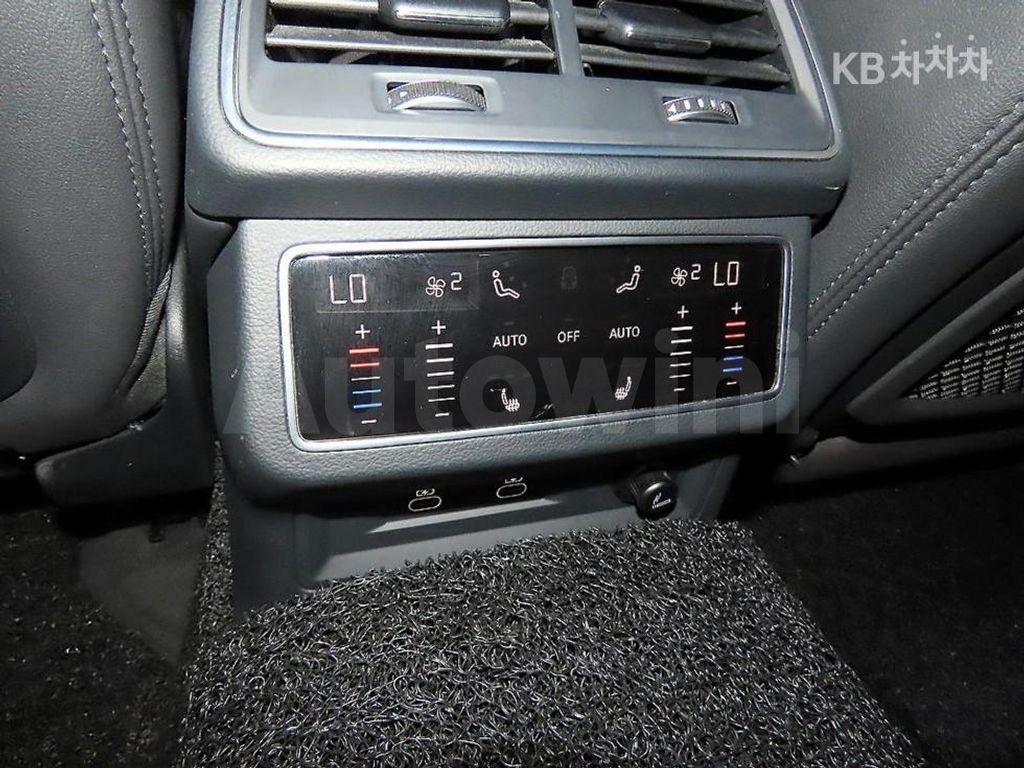 Audi A6(C8) 40 TDI Premium — снимка 13