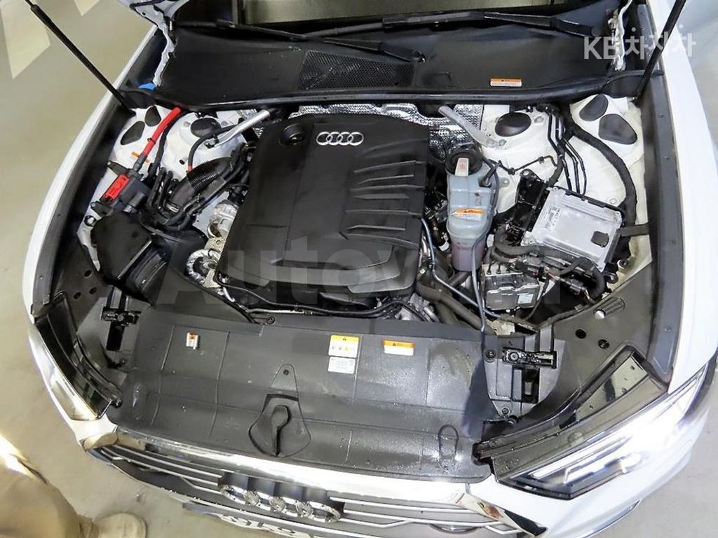 Audi A6(C8) 40 TDI Premium — снимка 19