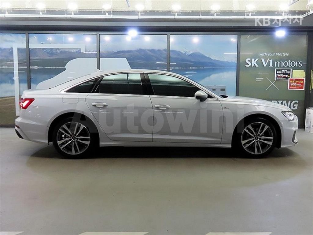 Audi A6(C8) 40 TDI Premium — снимка 3