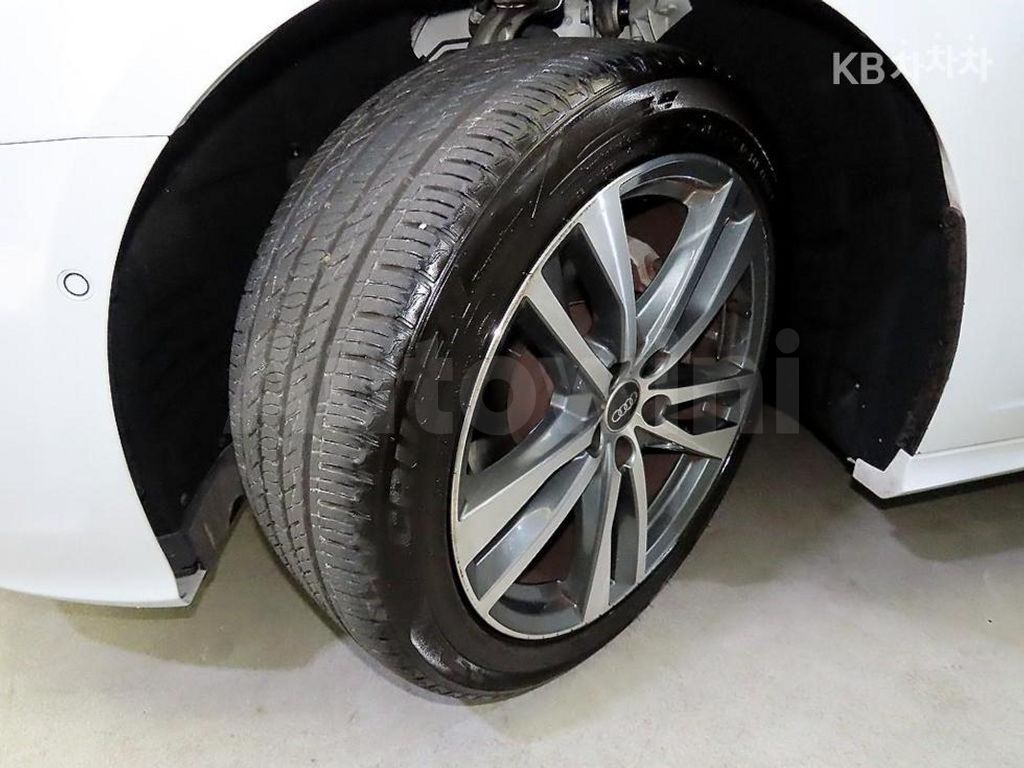 Audi A6(C8) 40 TDI Premium — снимка 20