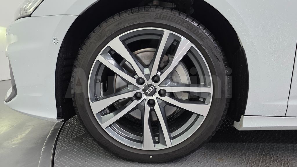 Audi A6(C8) 45 TFSI Quattro Premium — снимка 5