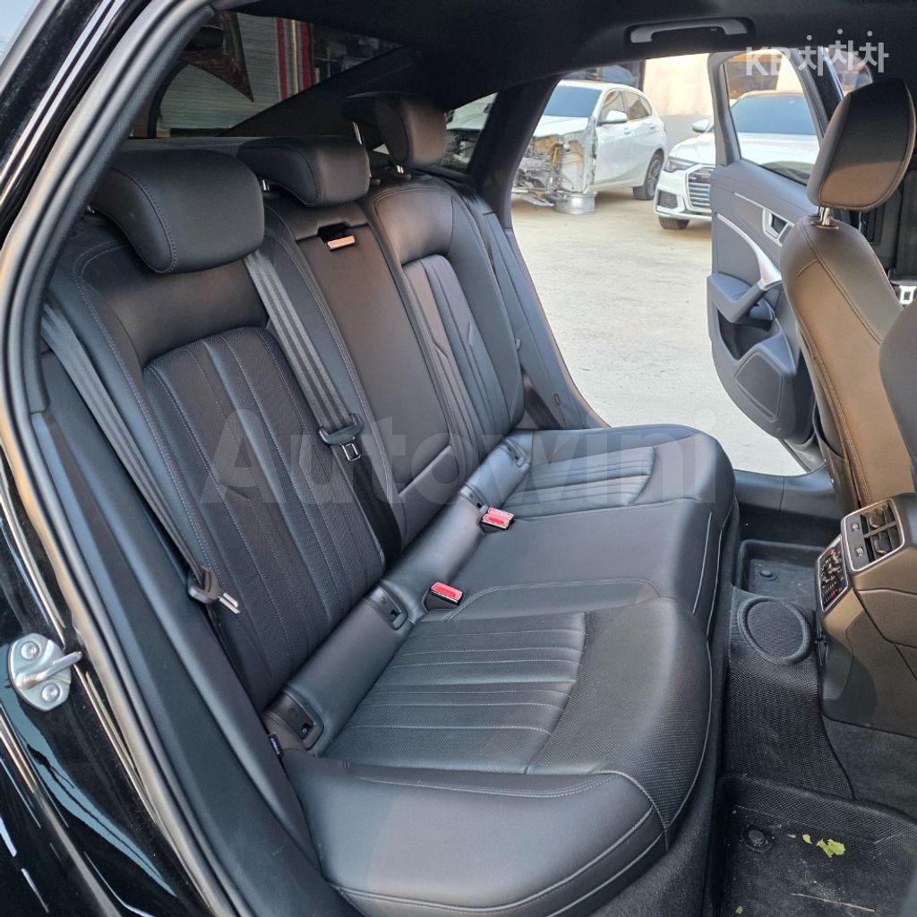 Audi A6(C8) 45 TFSI Quattro Premium — снимка 18