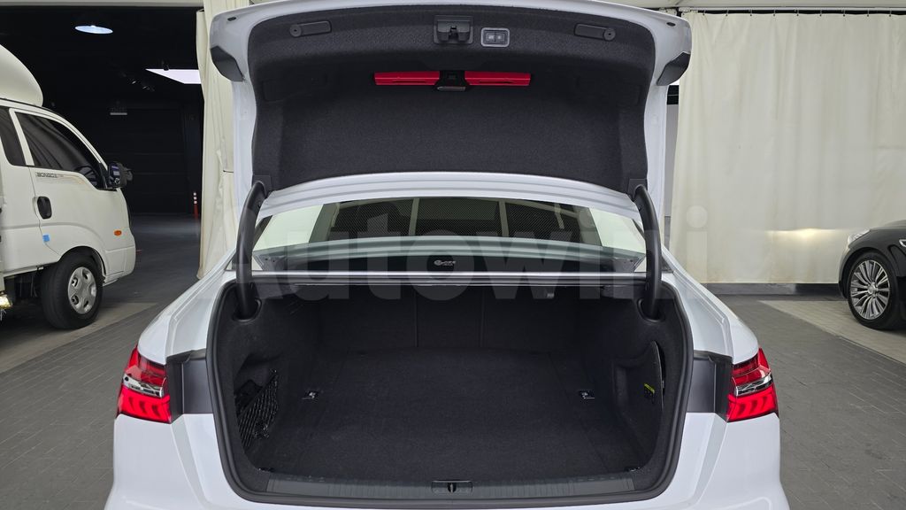 Audi A6(C8) 40 TDI Premium — снимка 20
