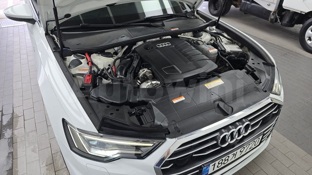 Audi A6(C8) 40 TDI Premium — снимка 6