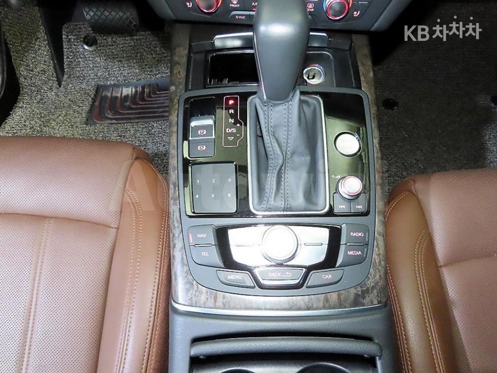 Audi A6 40 TFSI Premium C7 — снимка 12