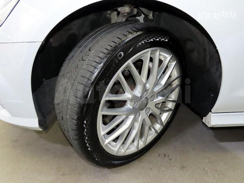 Audi A6 40 TFSI Premium C7 — снимка 20