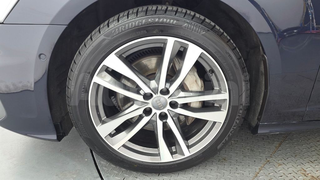 Audi A6(C8) 45 TDI Quattro Premium — снимка 5