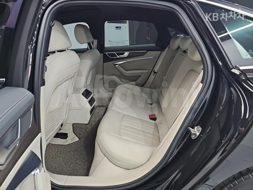 Audi A6(C8) 45 TDI Quattro Premium — снимка 12