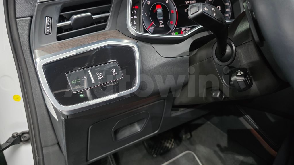 Audi A6(C8) 45 TDI Quattro Premium — снимка 17