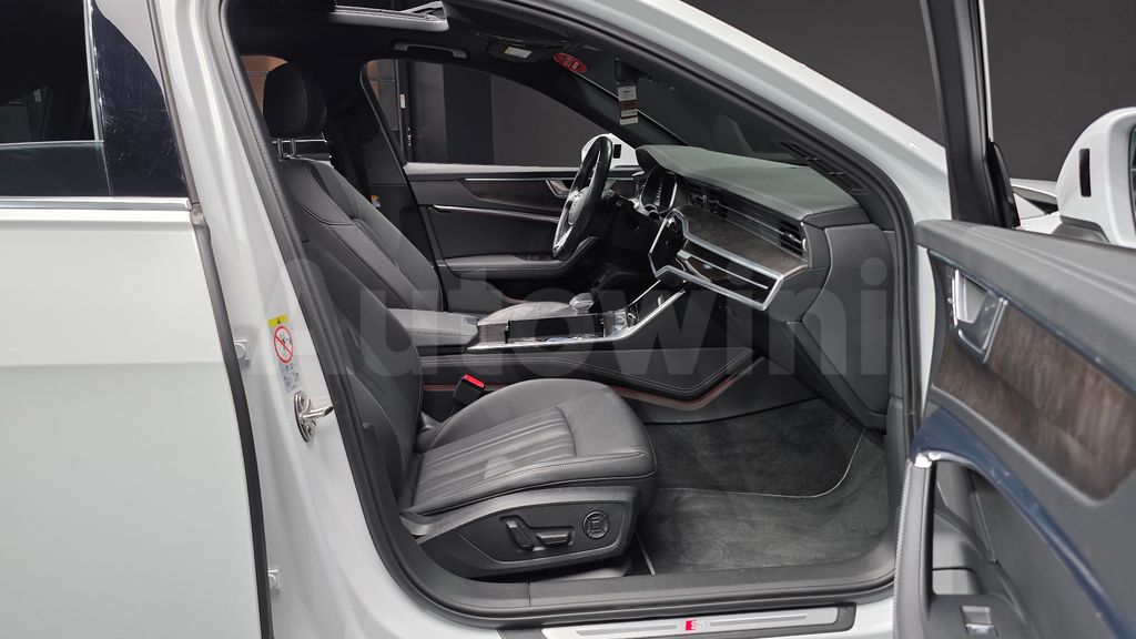 Audi A6(C8) 45 TDI Quattro Premium — снимка 11