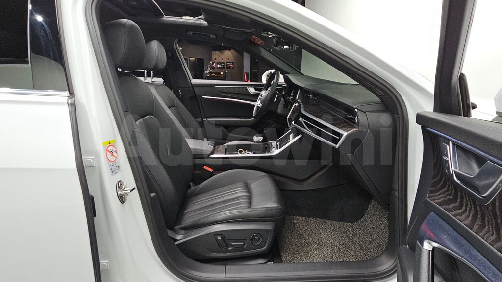Audi A6(C8) 45 TFSI Premium — снимка 12