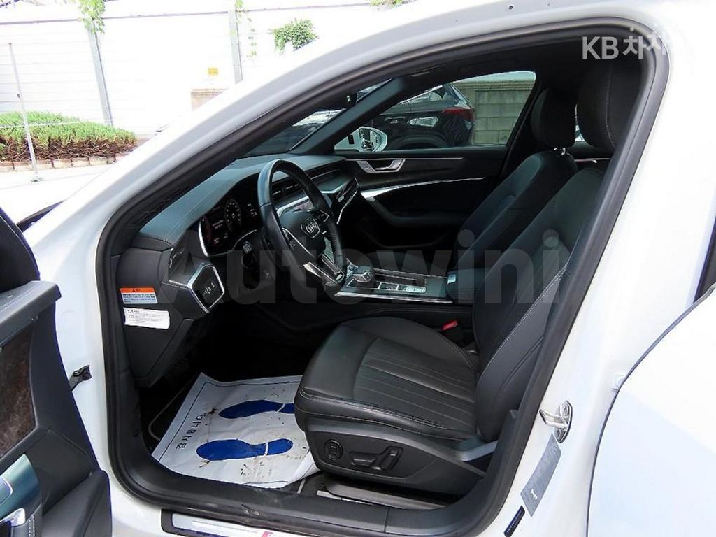 Audi A6(C8) 45 TDI Quattro Premium — снимка 5
