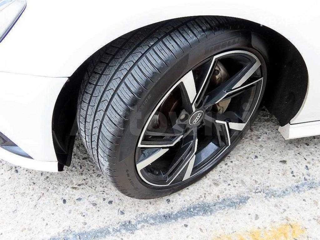 Audi A6 40 TDI Quattro Sports C7(15~) — снимка 20