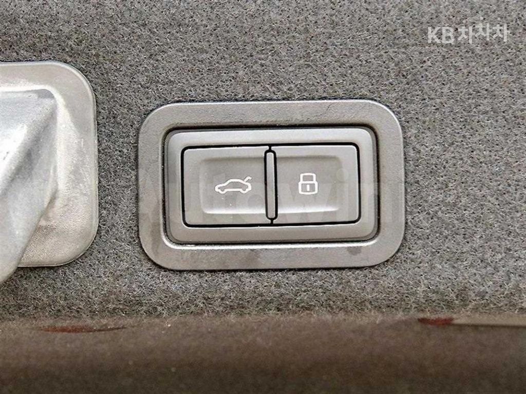 Audi A6 40 TDI Quattro Sports C7(15~) — снимка 17