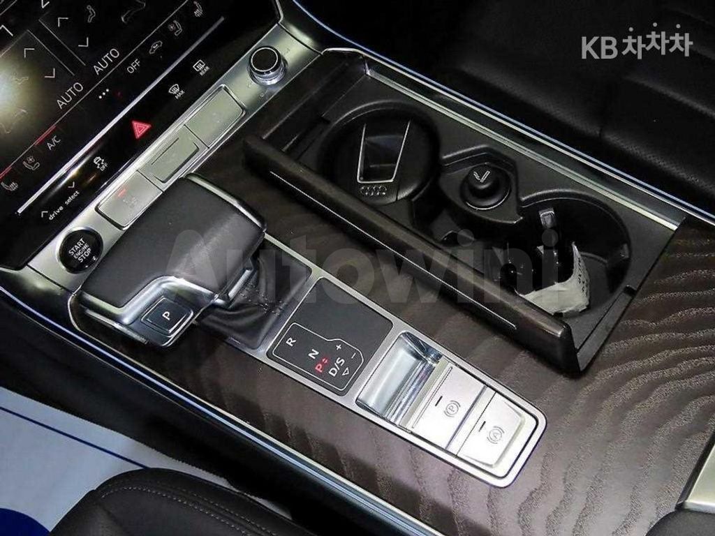 Audi A6(C8) 45 TFSI Quattro Premium — снимка 12