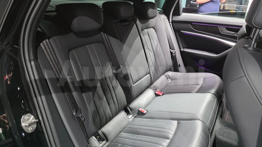 Audi A6(C8) 40 TDI Quattro Premium — снимка 11