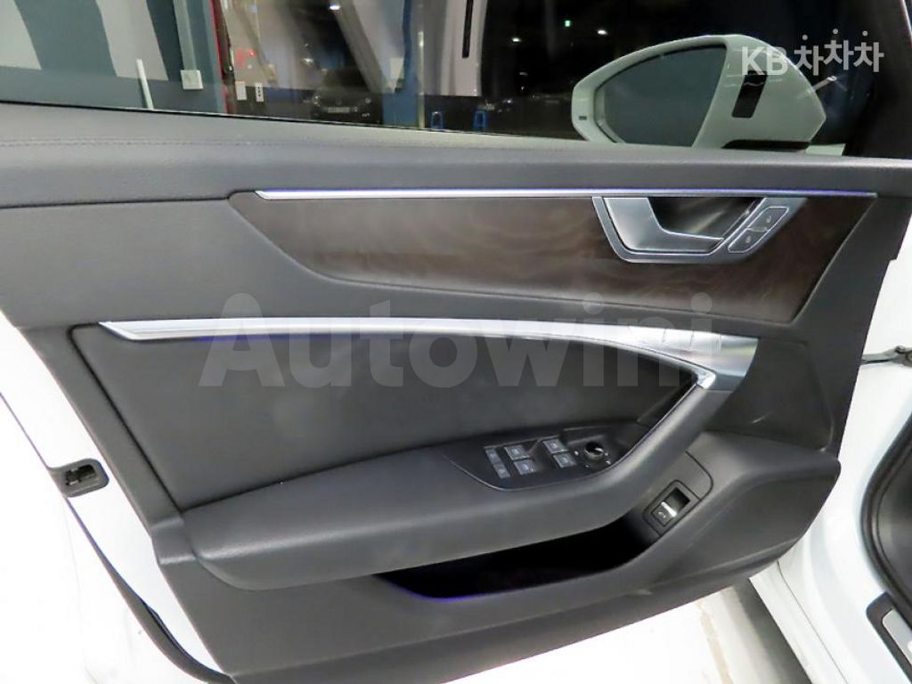 Audi A6(C8) 45 TFSI Quattro Premium — снимка 15