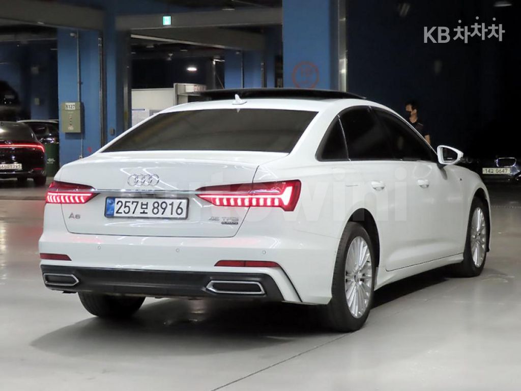 Audi A6(C8) 45 TFSI Quattro Premium — снимка 4