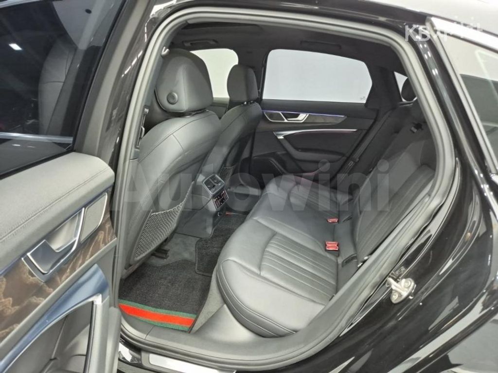 Audi A6(C8) 40 TDI Premium — снимка 12