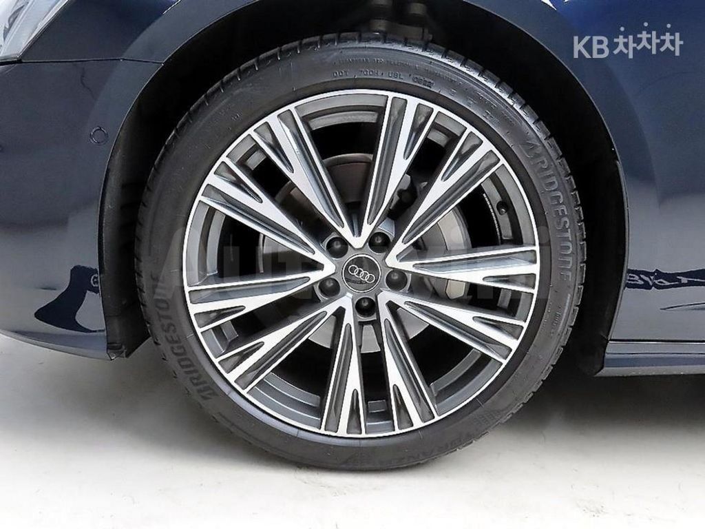 Audi A6(C8) 45 TDI Quattro Premium — снимка 20