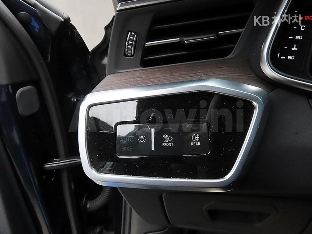 Audi A6(C8) 45 TDI Quattro Premium — снимка 12