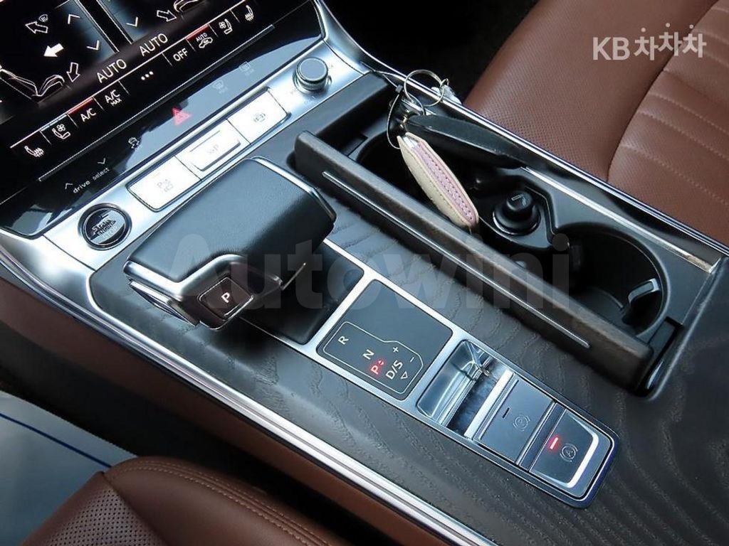 Audi A6(C8) 45 TFSI Quattro Premium — снимка 11